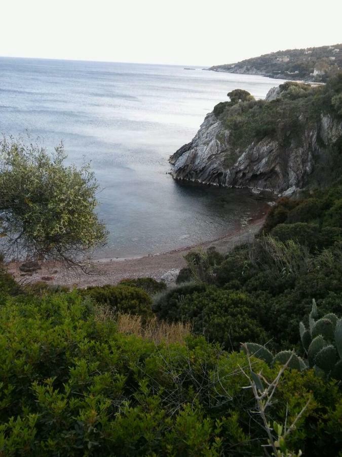 Seafront Studio With Direct Beach Access Koróni Dış mekan fotoğraf